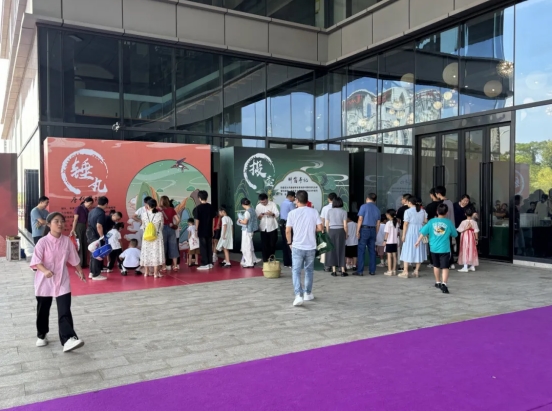 喜迎国庆|2025CCFW中国国际儿童时尚国庆嘉年华盛大开幕! 喜迎国庆|2025CCFW中国国际儿童时尚国庆嘉年华盛大开幕!